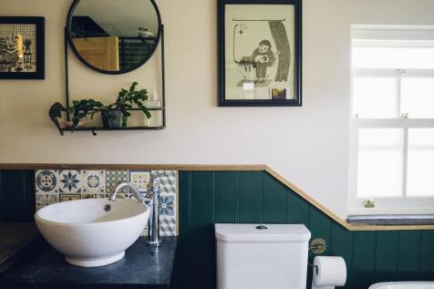 Ystafell Molchi / Bathroom
