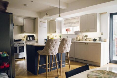 Cegin a &#39;Stafell Fwyta / Open Plan Kitchen Diner