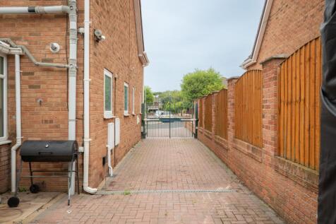 Property Image 36