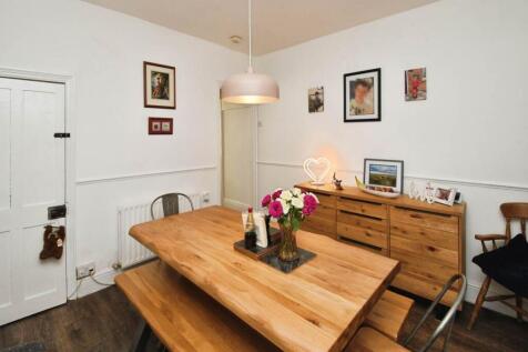Dining (2)