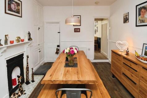Dining (3)