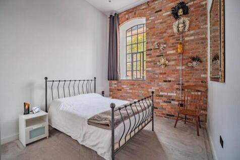 Bed 1