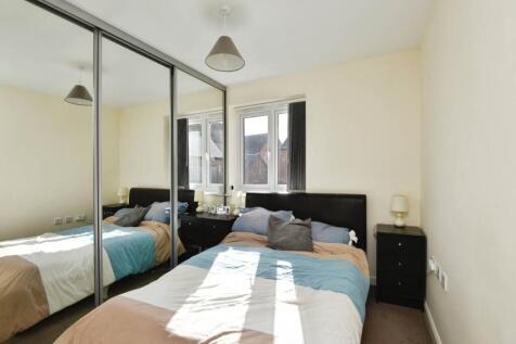 Bedroom 1 (1)