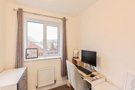 Bedroom 3 - Office