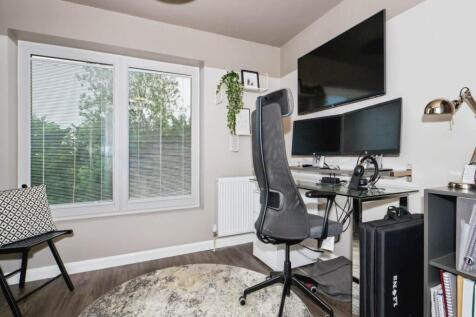 Bedroom 4-Study