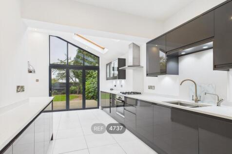 Kitchen/Living area