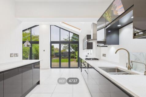 Kitchen/Living area