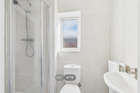 En suite bathroom
