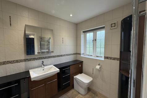 En-suite 1
