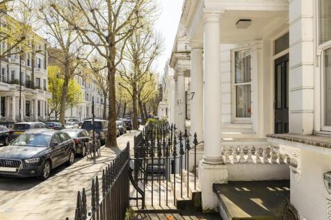 Agent &amp; Homes-29 Marloes Road-24_Hi.jpg