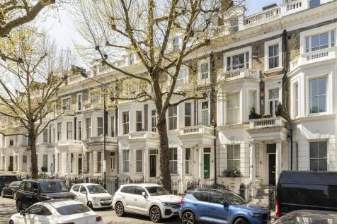 Agent &amp; Homes-29 Marloes Road-25_Hi.jpg