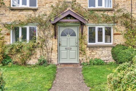 32 High Street Islip