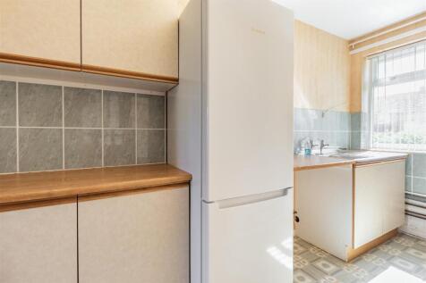 8548986-interior22.j