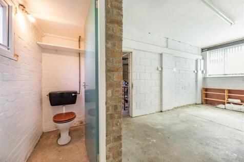 8548986-interior24.j