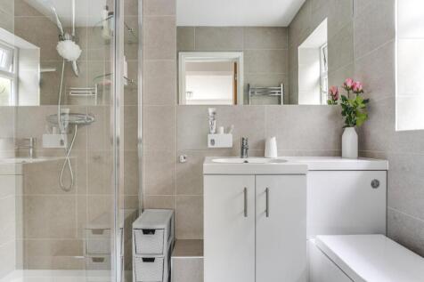 Bedroom Two ensuite.jpg