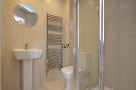 Ensuite.JPG