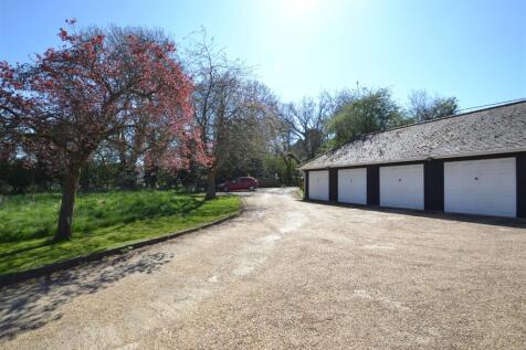 Garage and parking area.JPG