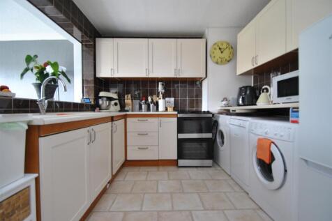 Kitchen.JPG