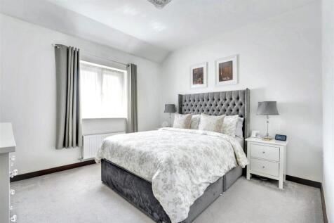 Bedroom One.jpg