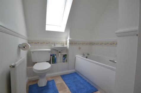Bathroom.JPG