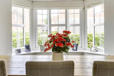 Bay window.JPG