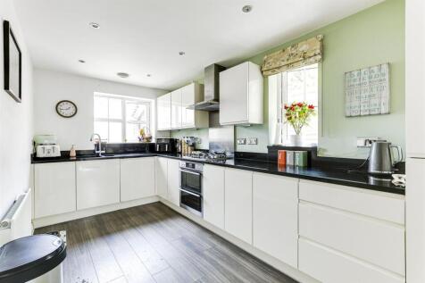 Kitchen.JPG
