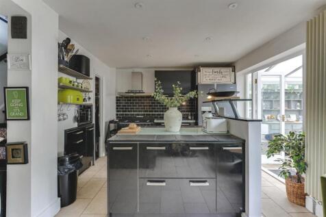 Kitchen.jpg