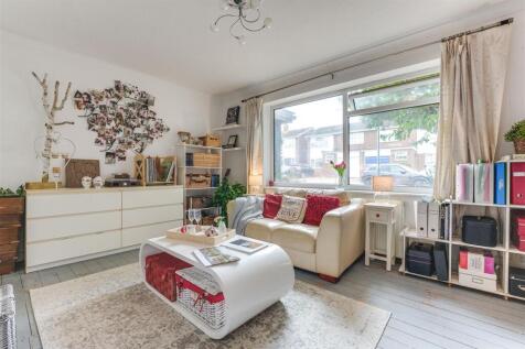 Sitting Room b.jpg