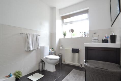 Shower Room a.JPG