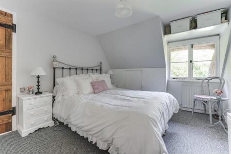 bed 1 a.jpg