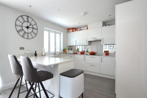 Kitchen.JPG
