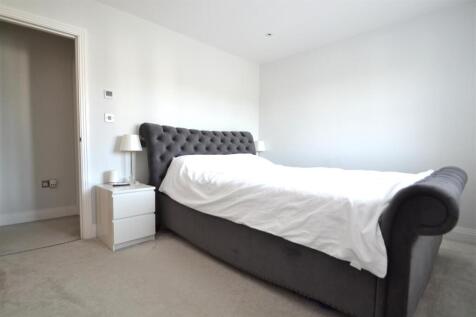Bed 1 a.JPG
