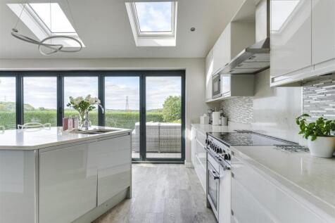 Kitchen c.jpg