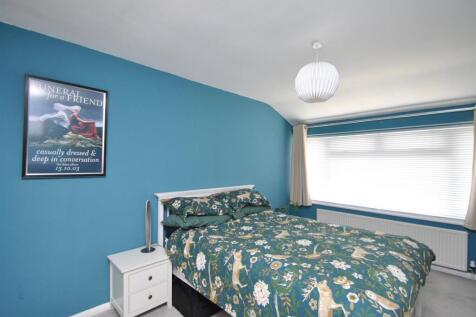 bed 1 b.JPG