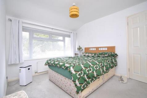 Bed 2 a.JPG