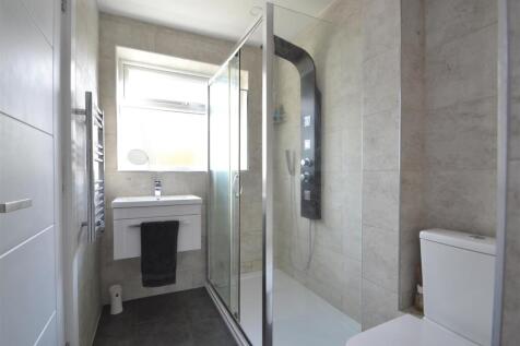Shower Room.JPG
