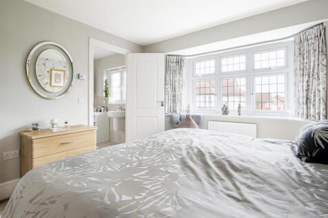 Master Bedroom 2.jpg