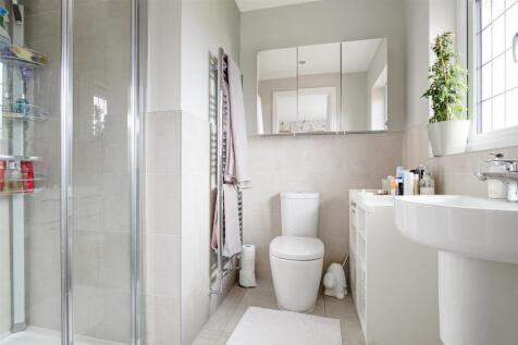 Ensuite.jpg