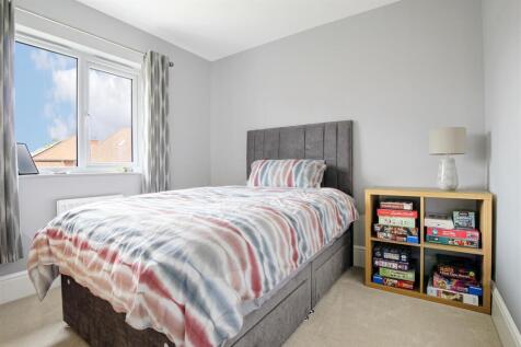 Bedroom 4.jpg