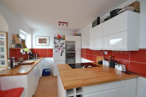 Kitchen a.JPG