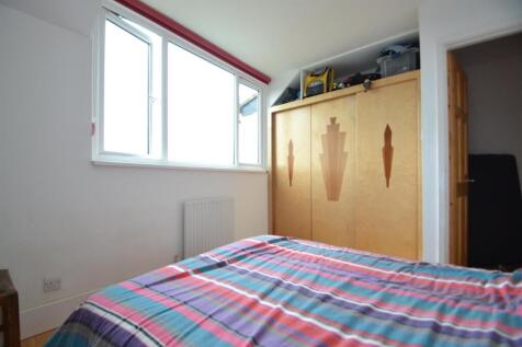 Bed 1 a.JPG