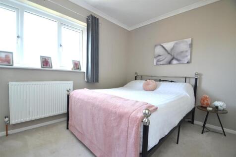 Bed 2.JPG