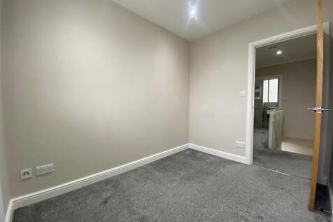 Bedroom 3.jpg