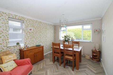 Dining Room / Bedroom 3
