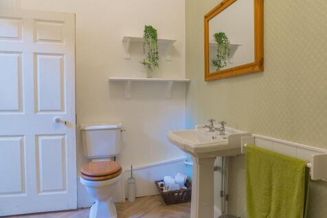 Bedroom 2 en-suite