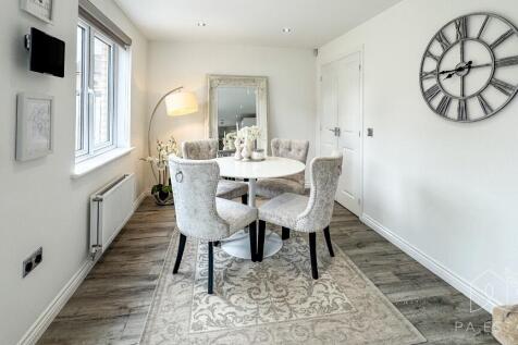 Dining/Sitting.