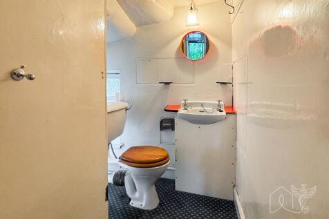 Ground WC.