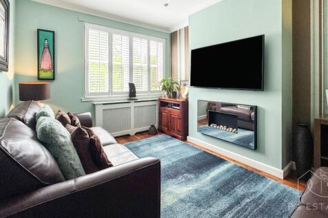 Sitting room.