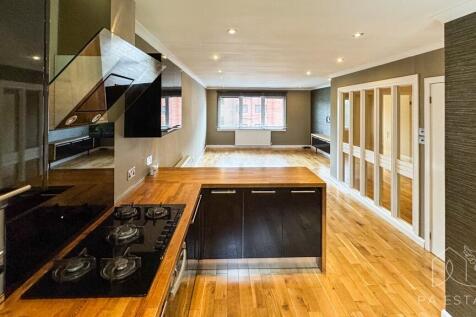 Kitchen/Living room.