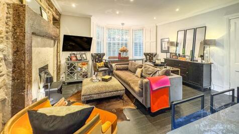 Living room.